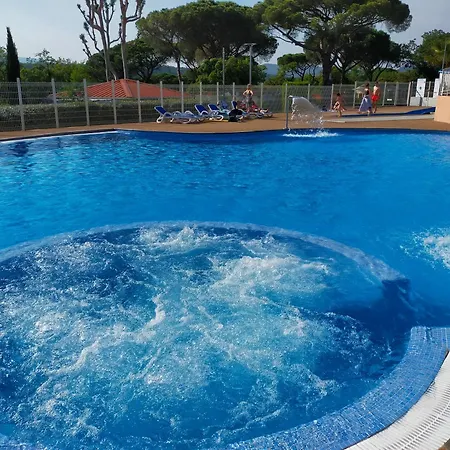 Le Tropezen Confort Tv Wifi Vod Piscine Chaufee Camping 4*