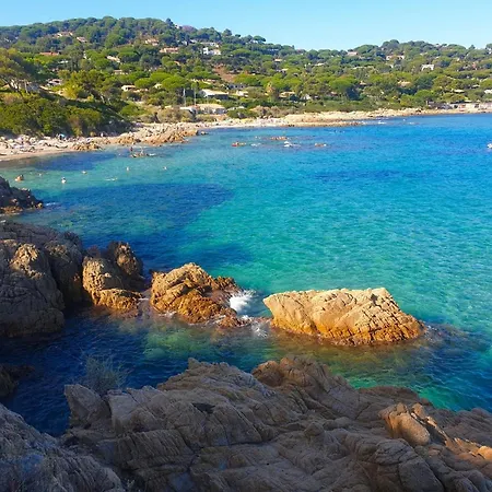 Camping Le Tropezen Confort Tv Wifi Vod Piscine Chaufee Gassin